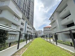 Avenue South Residence (D3), Apartment #484485031